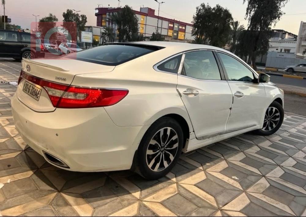 Hyundai Azera